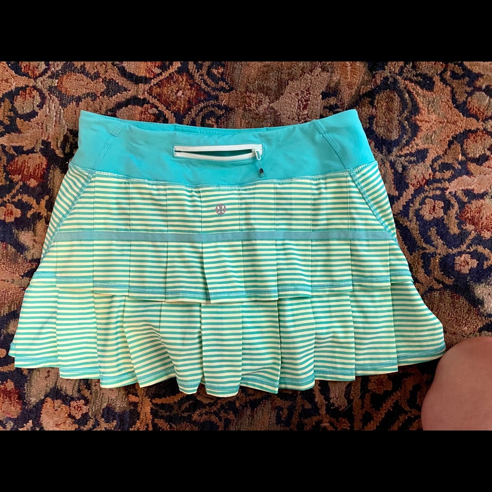 Lululemon Pacesetter -Bally breeze. Size 4 reg